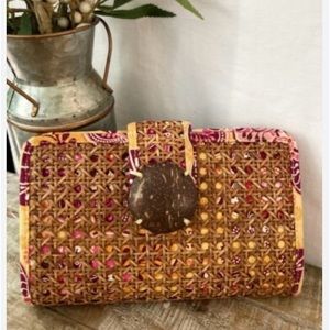 Vera Bradley Women’s Exterior Straw Bag/Clutch